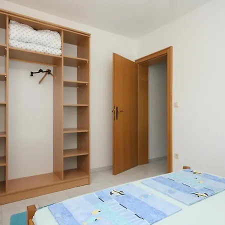 Mandre 6405d Appartement Pag Town